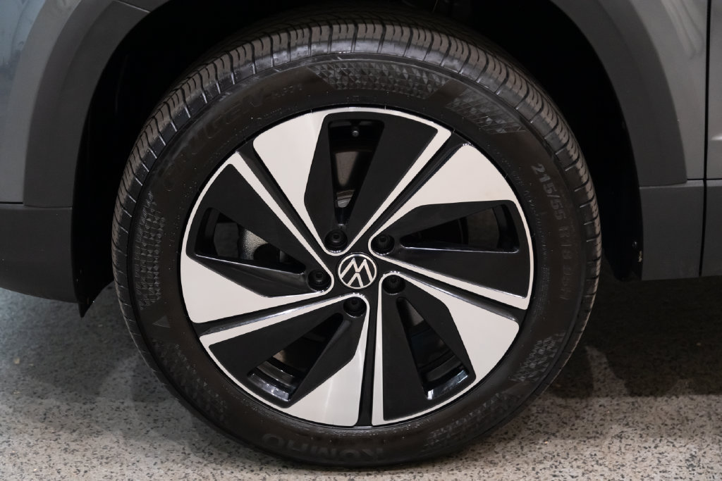 Certified 2024 Volkswagen Taos SE AWD/4WD image 7