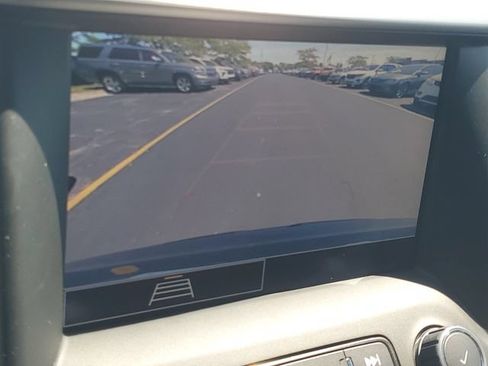 Certified 2023 GMC Acadia SLE w/ Driver Convenience Package FWD image 27