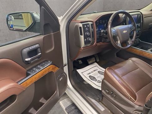 Used 2014 Chevrolet Silverado 1500 High Country w/ High Country Premium Package AWD/4WD image 20