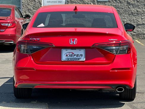 Used 2023 Honda Civic Sport image 5