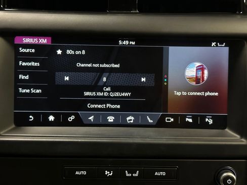 Used 2020 Land Rover Discovery Landmark AWD/4WD image 37