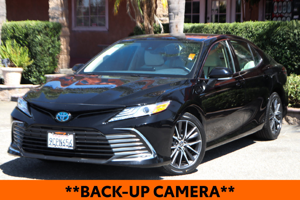 Used 2023 Toyota Camry XLE FWD image 4