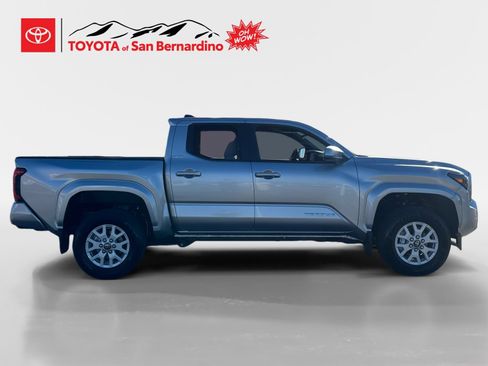Certified 2026 Toyota Tacoma SR5 AWD/4WD image 6