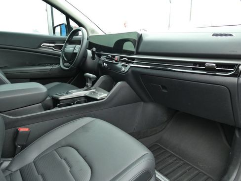 Used 2026 Kia Sportage SX FWD image 14