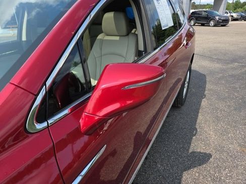 Used 2020 Buick Enclave Essence FWD image 38