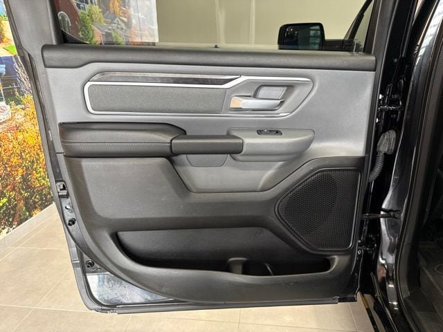 Used 2022 RAM 1500 Big Horn AWD/4WD image 40