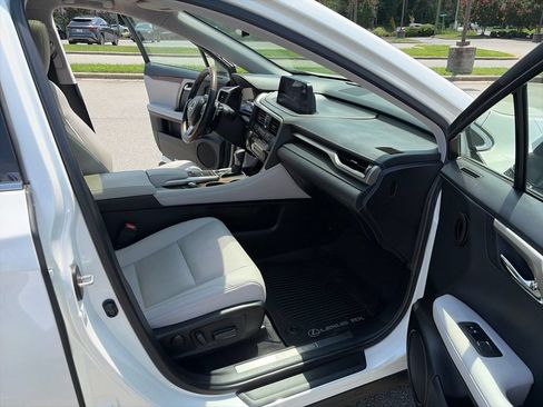 Used 2022 Lexus RX 350L FWD w/ Premium Package image 15
