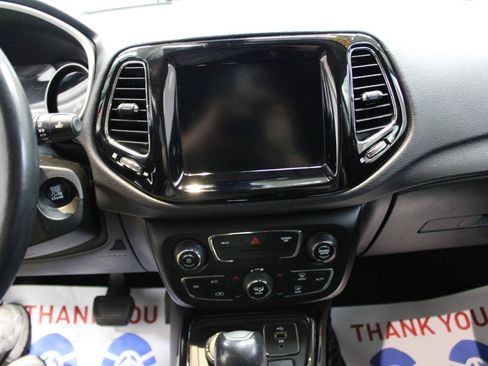 Used 2017 Jeep Compass Limited AWD/4WD image 16