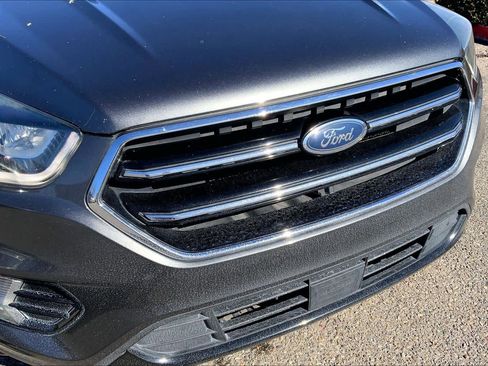 Used 2018 Ford Escape SE w/ Ford Safe & Smart Package image 28