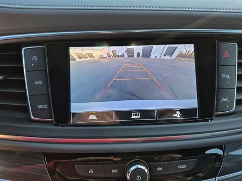 Used 2024 Buick Enclave Essence w/ Sport Touring Edition image 15