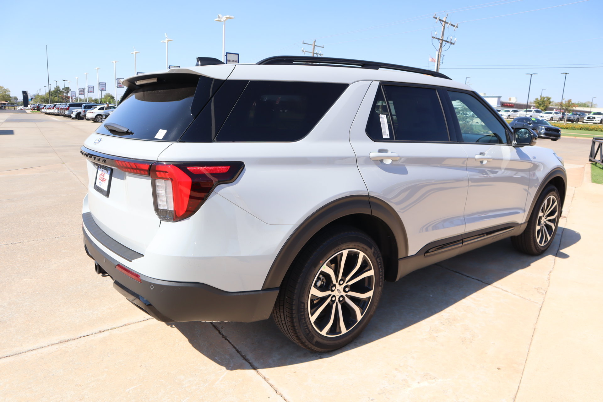 New 2027 Ford Explorer ST-Line w/ Premium Package AWD/4WD image 24