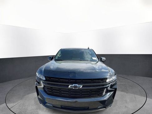 Used 2023 Chevrolet Suburban RST AWD/4WD image 2