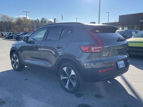 New 2026 Volvo XC40 B5 Plus w/ Protection Package Premier image 27