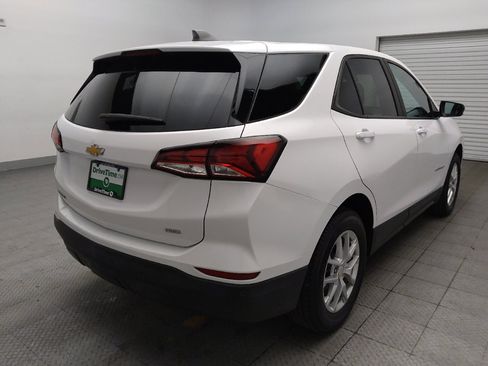 Used 2023 Chevrolet Equinox LS AWD/4WD image 9