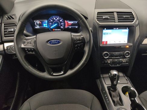 Used 2019 Ford Explorer XLT w/ Equipment Group 201A AWD/4WD image 22