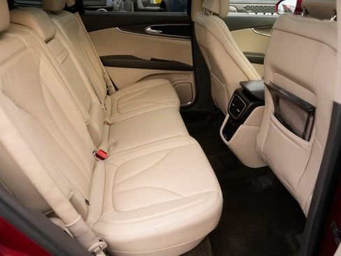 Used 2016 Lincoln MKX Reserve w/ Climate Package image 16