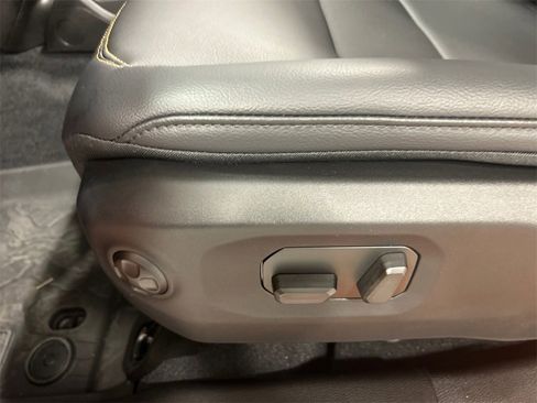 New 2025 Jeep Wrangler Sahara image 17