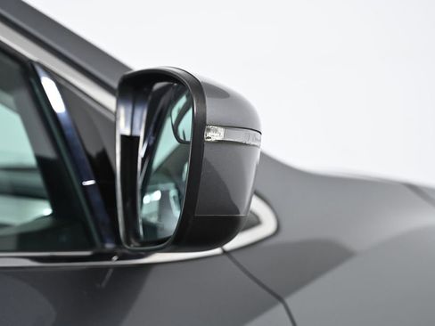 Used 2017 Nissan Murano SV w/ Visibility Package image 11