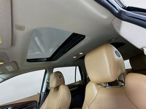 Used 2017 Buick Enclave Leather w/ Trailering Package image 24