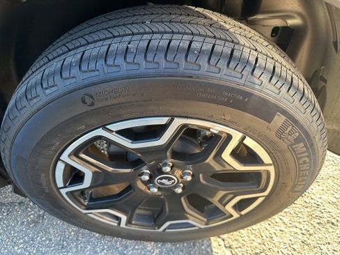 Used 2025 Ford Bronco Sport Outer Banks w/ Outer Banks Tech Package+ image 11