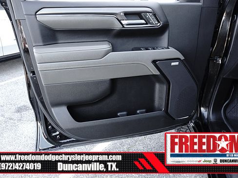 Used 2024 Chevrolet Silverado 1500 ZR2 w/ Technology Package AWD/4WD image 37