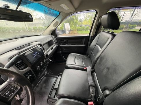 Used 2014 RAM 3500 ST w/ Protection Group AWD/4WD image 17