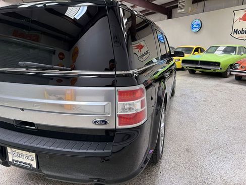 Used 2016 Ford Flex Limited FWD image 16