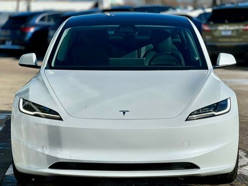 Used 2025 Tesla Model 3 Long Range image 36