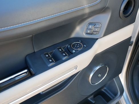 Certified 2024 Ford Expedition Limited image 15