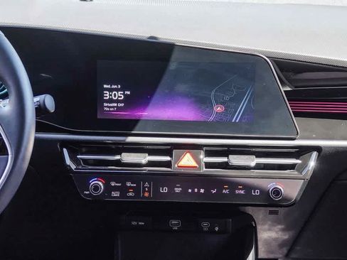 Certified 2024 Kia Niro EX FWD image 12