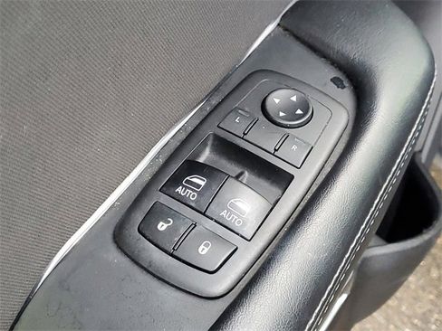 Used 2019 Dodge Challenger GT w/ Blacktop Package image 9