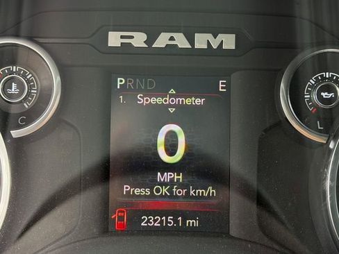 Used 2024 RAM 2500 Lone Star w/ Sport Appearance Package AWD/4WD image 15