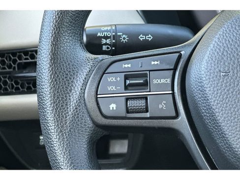 Used 2025 Honda HR-V LX image 37