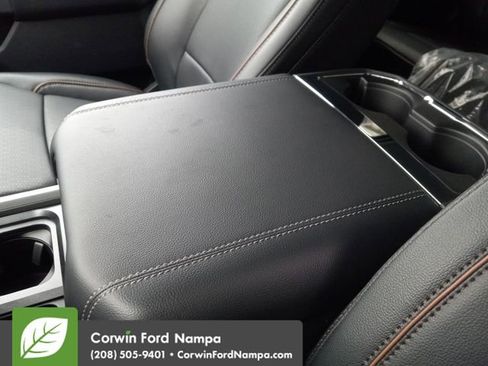 New 2026 Ford F250 Lariat w/ Black Appearance Package image 19