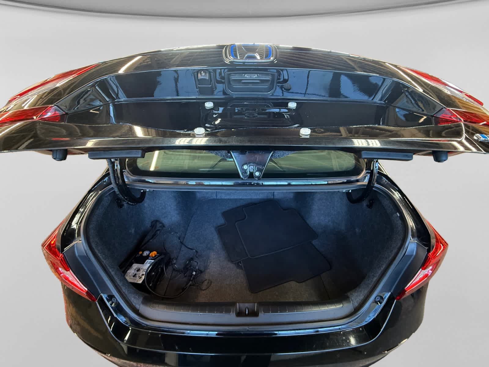 Used 2021 Honda Accord EX image 23