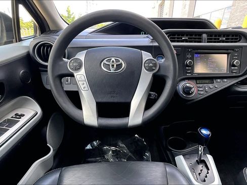 Used 2012 Toyota Prius C Four FWD image 5