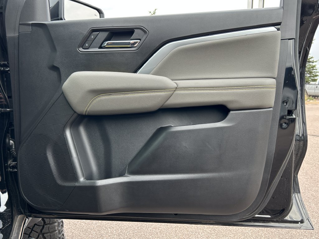 New 2026 Chevrolet Colorado ZR2 w/ Technology Package AWD/4WD image 33