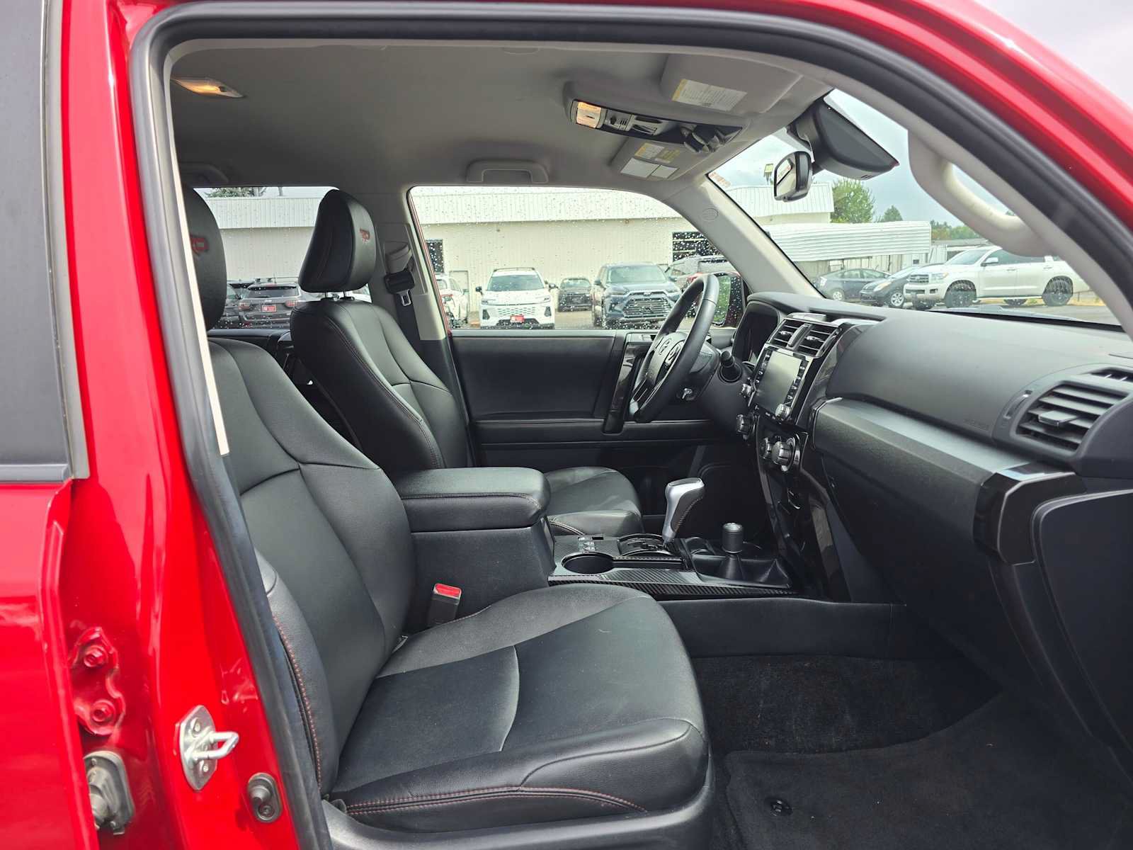 Used 2022 Toyota 4Runner TRD Off-Road Premium AWD/4WD image 13