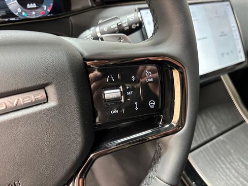 New 2026 Land Rover Range Rover Evoque Dynamic SE image 18