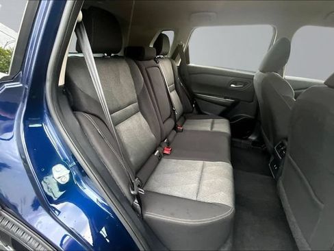 Used 2025 Nissan Rogue SV AWD/4WD image 25