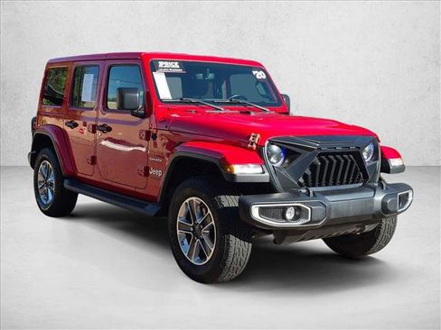 Used 2020 Jeep Wrangler Unlimited Sahara w/ Uconnect 4C Nav & Sound Group AWD/4WD image 3
