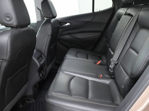 Used 2018 Chevrolet Equinox Premier image 9