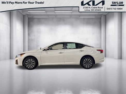 Used 2023 Nissan Altima 2.5 SV image 8