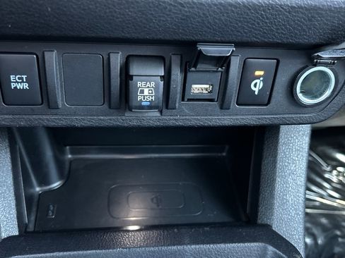 Used 2023 Toyota Tacoma TRD Off-Road image 14