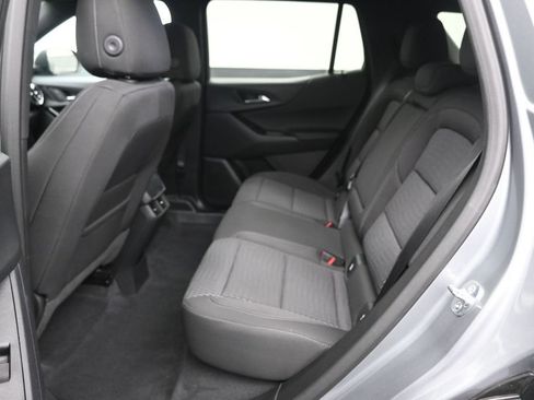 Used 2025 Chevrolet Equinox LT FWD image 14