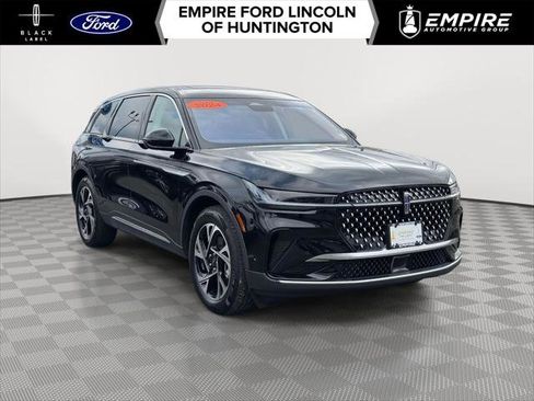 Used 2024 Lincoln Nautilus Premier w/ Equipment Group 102A image 1