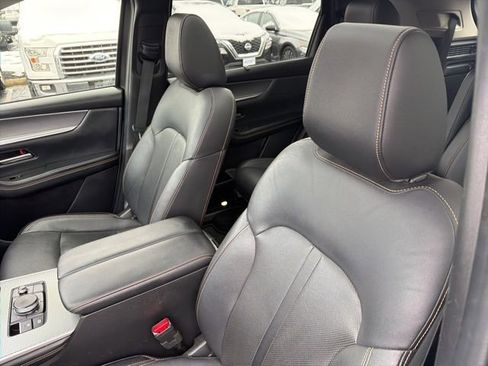 Used 2024 MAZDA CX-90 3.3 Turbo w/ Premium Package image 18