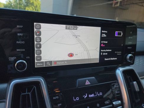 Used 2022 Kia Sorento SX Prestige AWD/4WD image 15