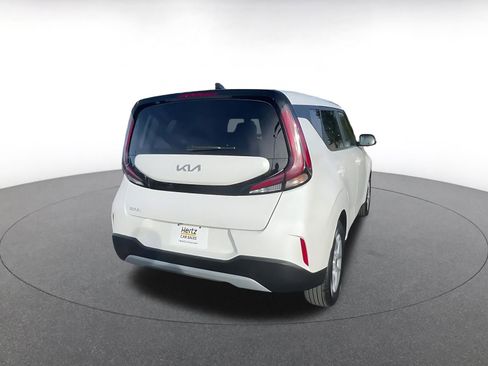 Used 2025 Kia Soul LX w/ LX Technology Package image 14