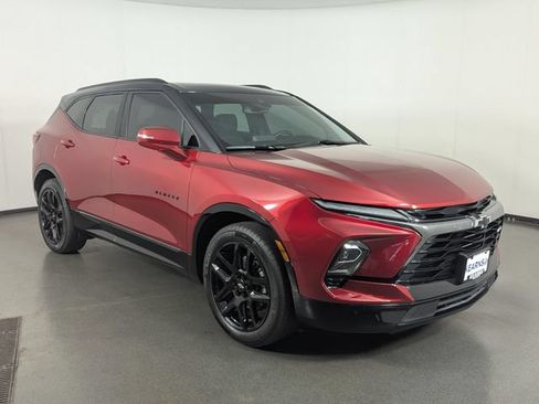 Used 2023 Chevrolet Blazer RS AWD/4WD image 2